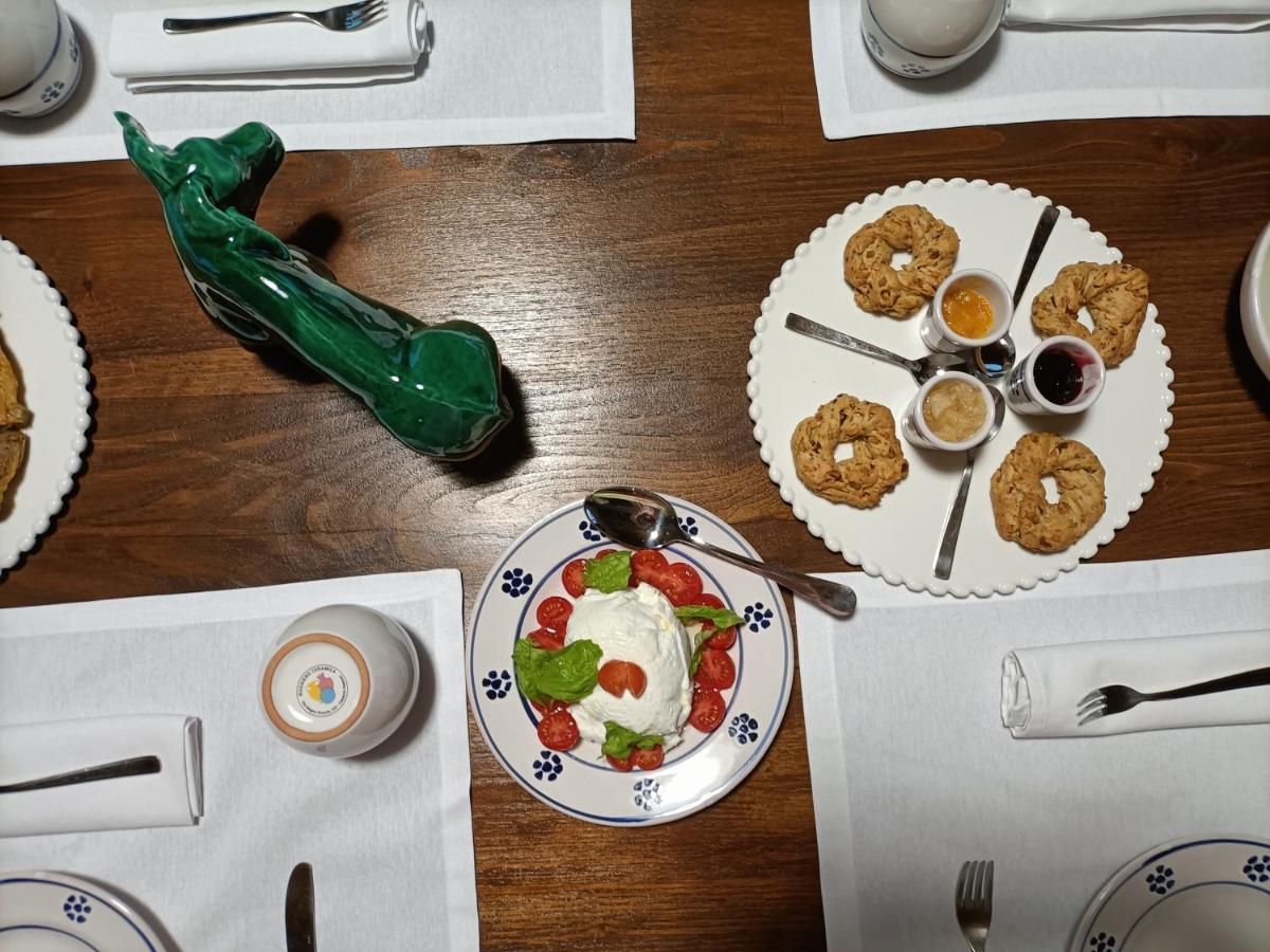 La Ricarda Dimora Di Campagna Bed & Breakfast Paestum Eksteriør bilde