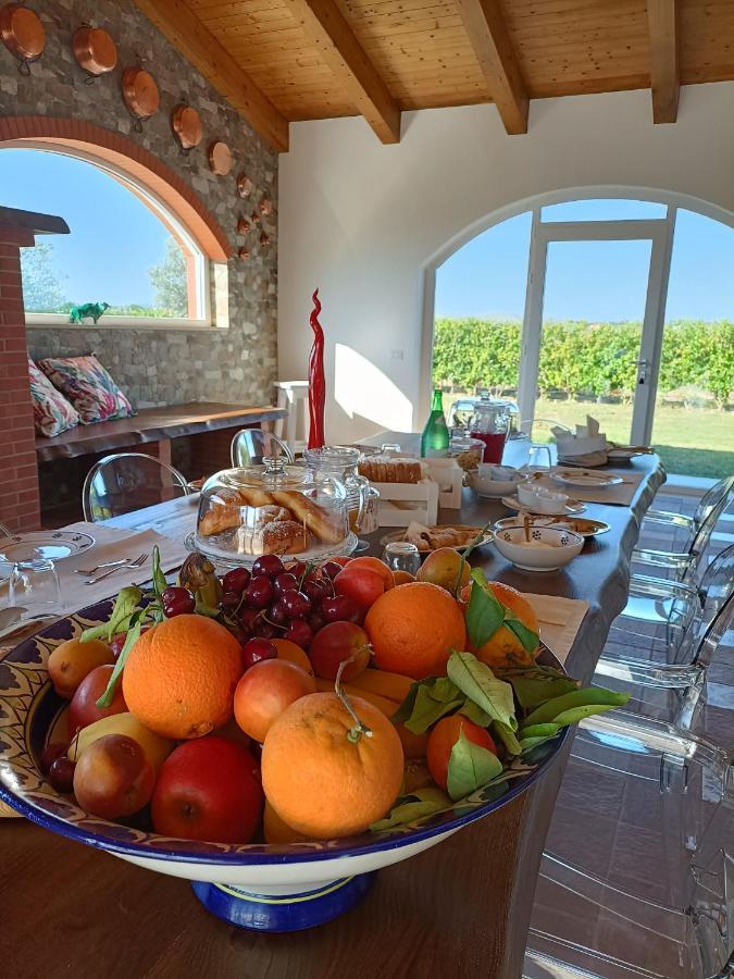 La Ricarda Dimora Di Campagna Bed & Breakfast Paestum Eksteriør bilde